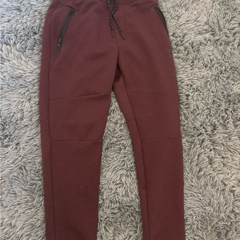 AEROSOLES Men's Maroon Joggers